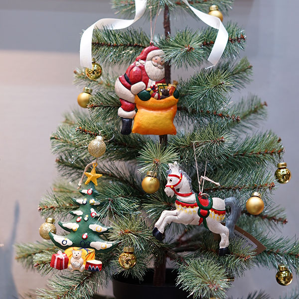 Christmas Tin | グランシュマン